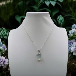 MOONSTONE NECKLACE